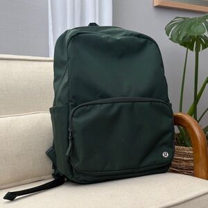 Lululemon Athletica Dark Green Everywhere Backpack 22L